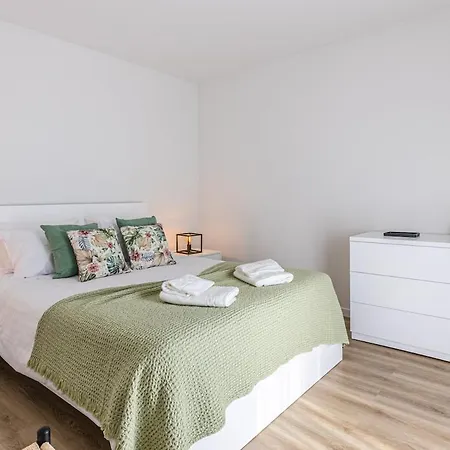 Sun House B Вилла